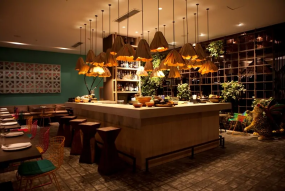 Restaurant AmaZ en bois péruvien