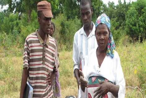 Production de charbon de bois : Associer conservation et amélioration des conditions de vie pour les petits fermiers d’Afrique de l’est
