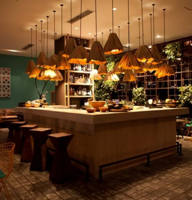Restaurant AmaZ en bois péruvien
